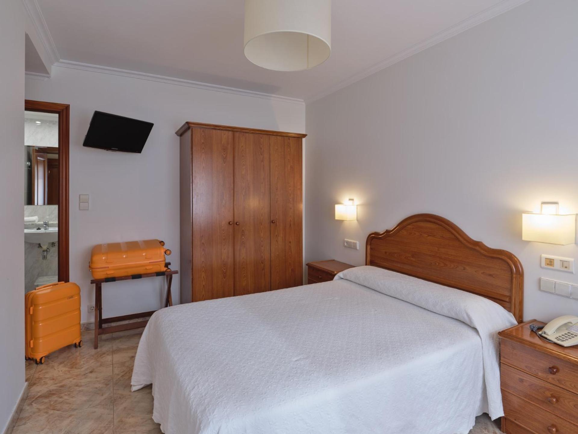 Hotel As Aceas Naron  Exterior photo